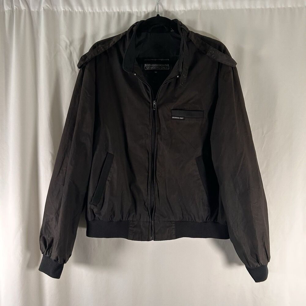 Members Only Jacket Men's 44 Black Full Zip Long Sleeve Pockets Windbreaker